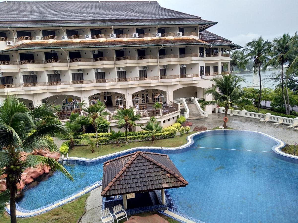 The Orient Star Resort Лумут Экстерьер фото