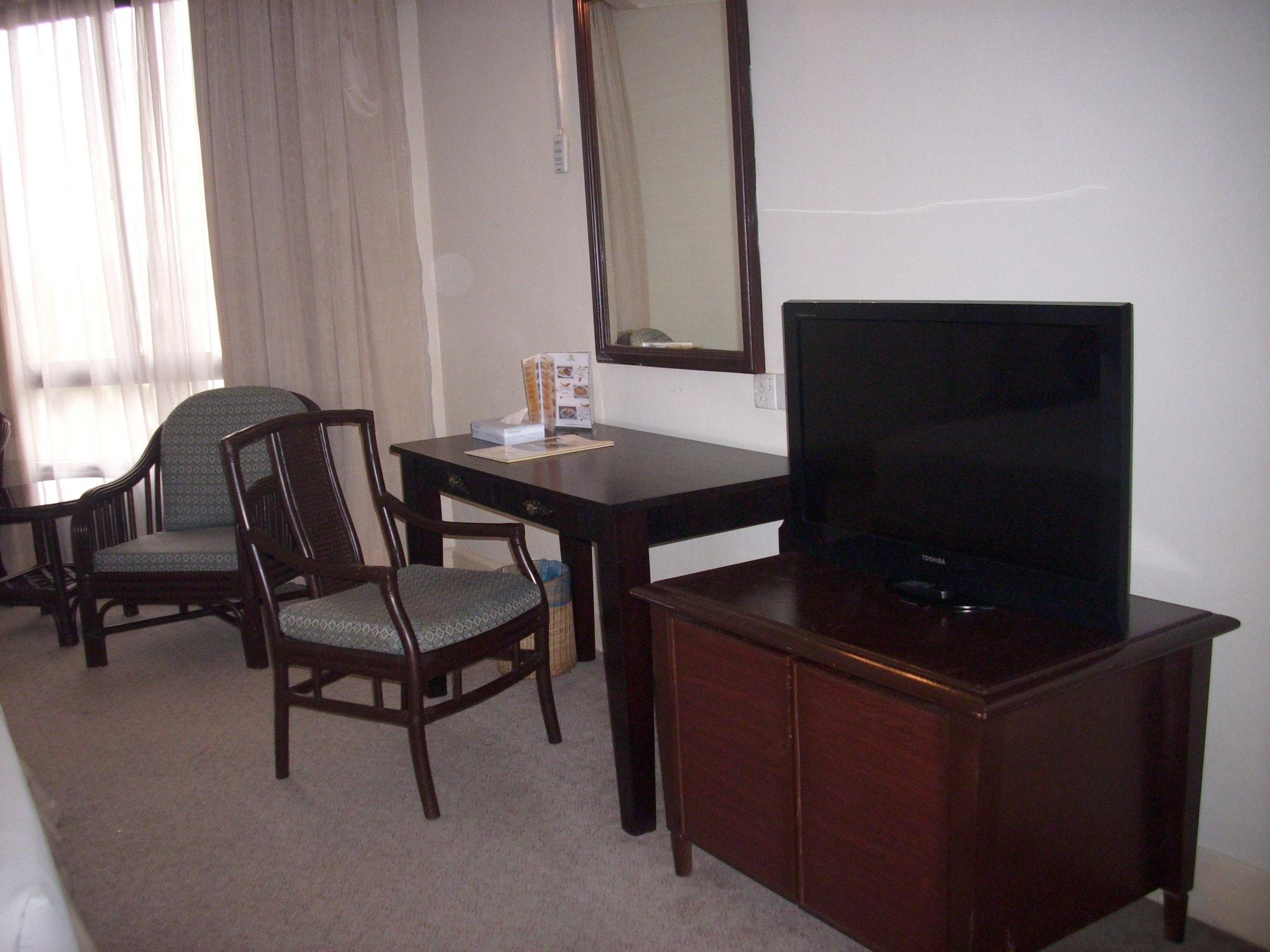 The Orient Star Resort Лумут Экстерьер фото